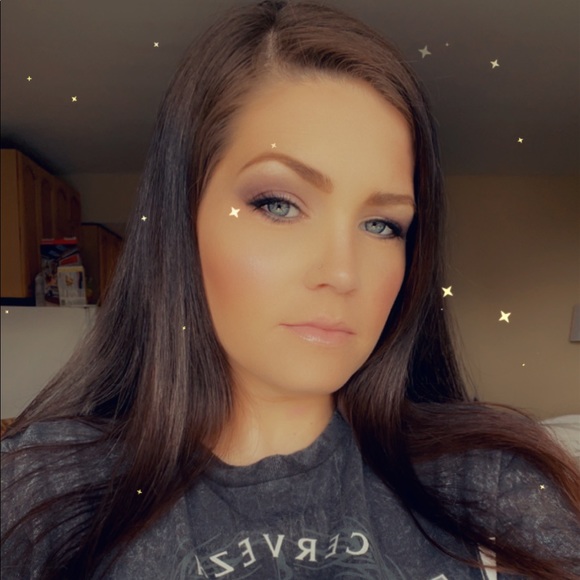 Meet your Posher, Madison - Picture 14 of 16